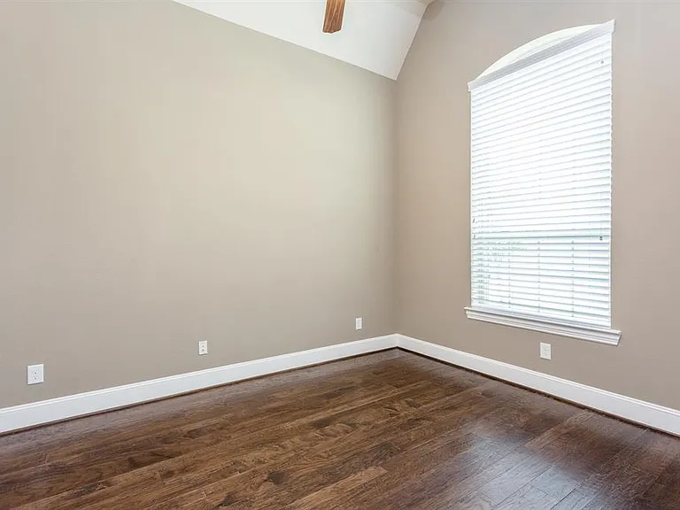 4214 Quiet Dawn Ln — Photo 4