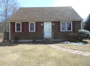 572 Tremont St, Taunton, MA 02780