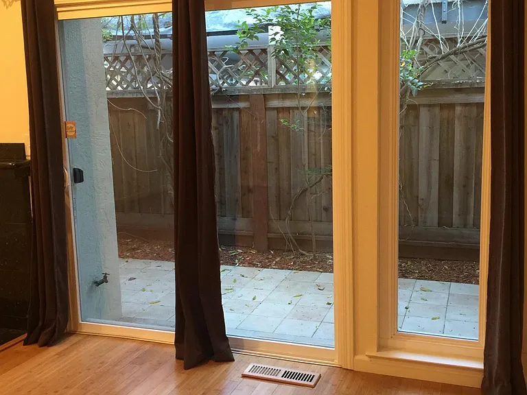 917 Hough St #9 — Photo 2