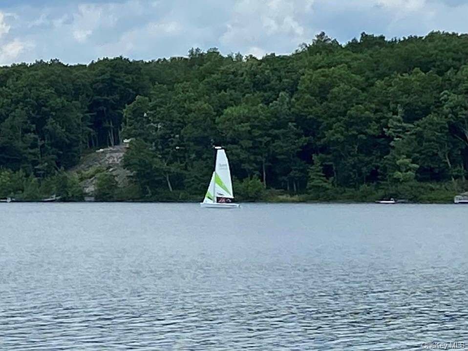 1st image of 0 York Lake Estates Rd