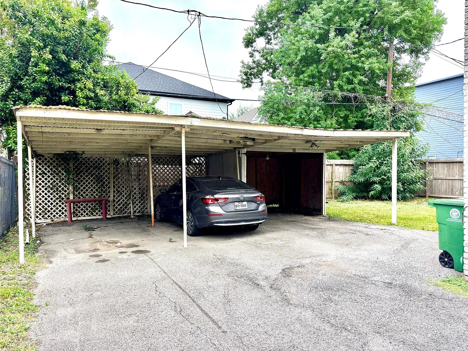 1 bed, 1.0 bath, 2990 sqft, $950 — Photo 2