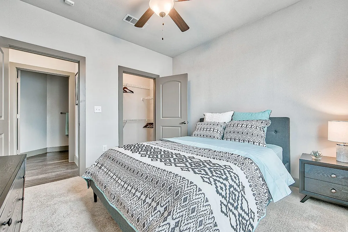 Building Photo - Encore At Westfork