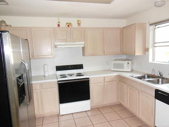 2nd image of 7725 Caribou Dr