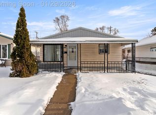 19238 Harlow St, Melvindale, MI 48122