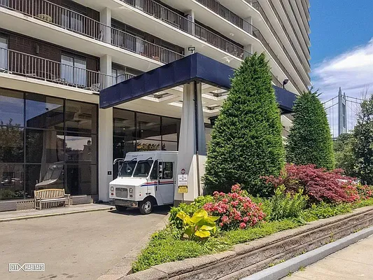 Sold by Kathi Markou, LREB | media 15