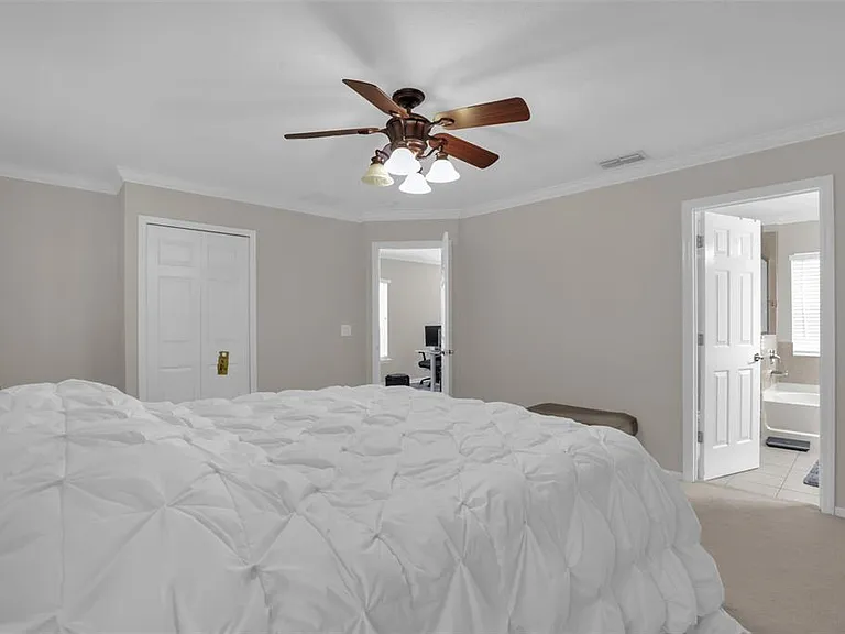 2165 Ridgewood St — Photo 18