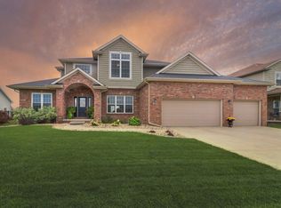 1813 Loblolly Dr, Normal, IL 61761