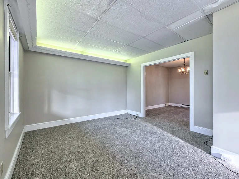 1042 Martindale Rd — Photo 17