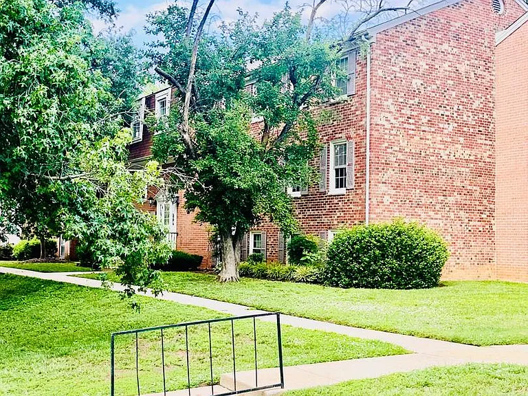 732 Quince Orchard Blvd #732-P1 — Photo 3