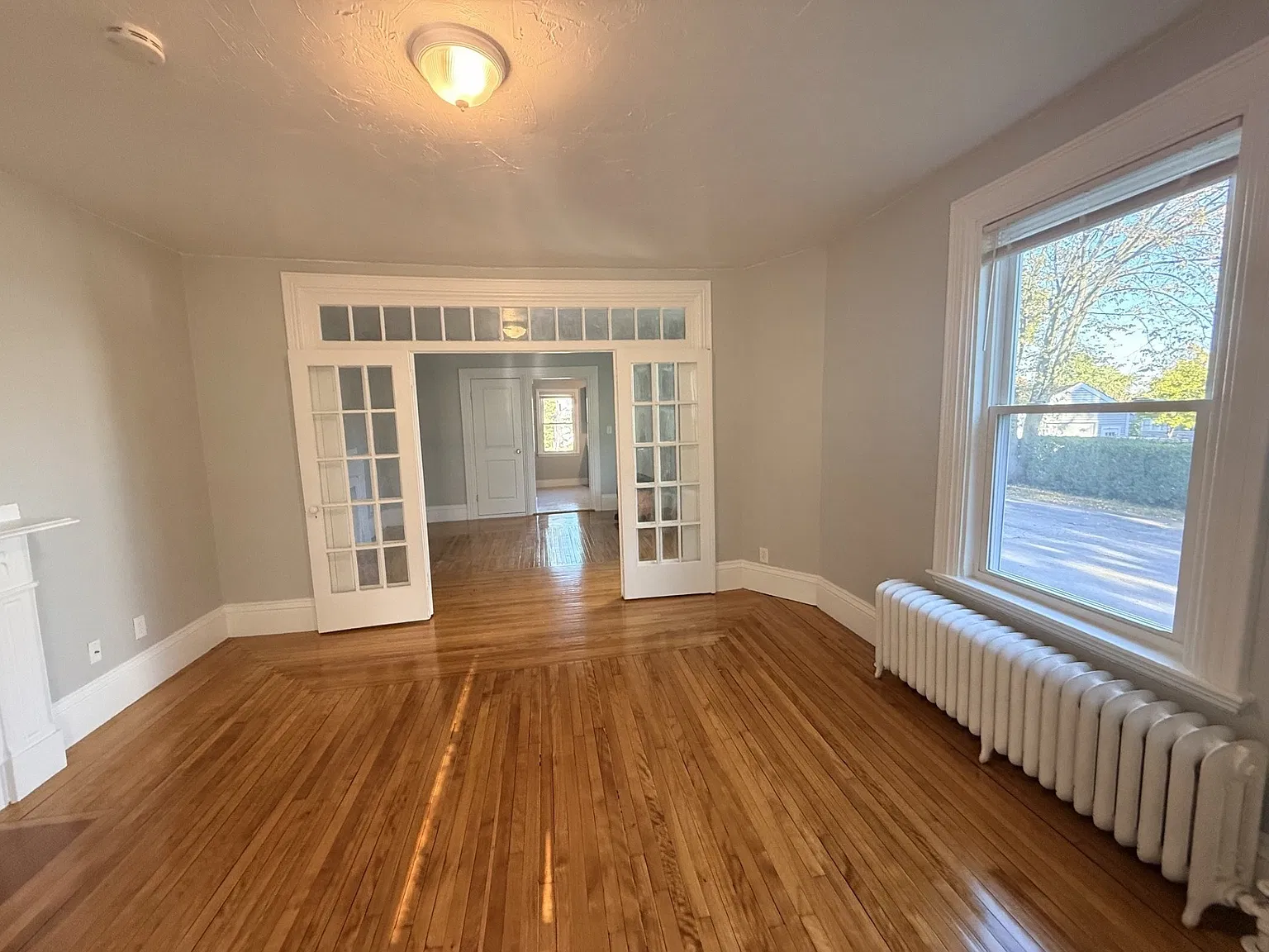 1 bed, 1.0 bath, 1100 sqft, $2,000 — Photo 3
