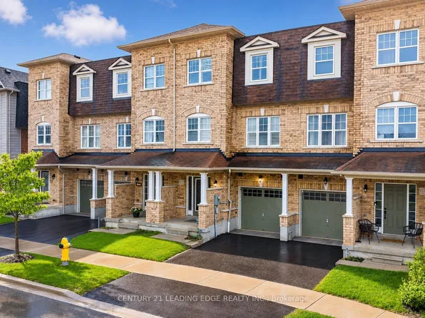 1727 Carousel Dr, Pickering, ON L1X 0C1