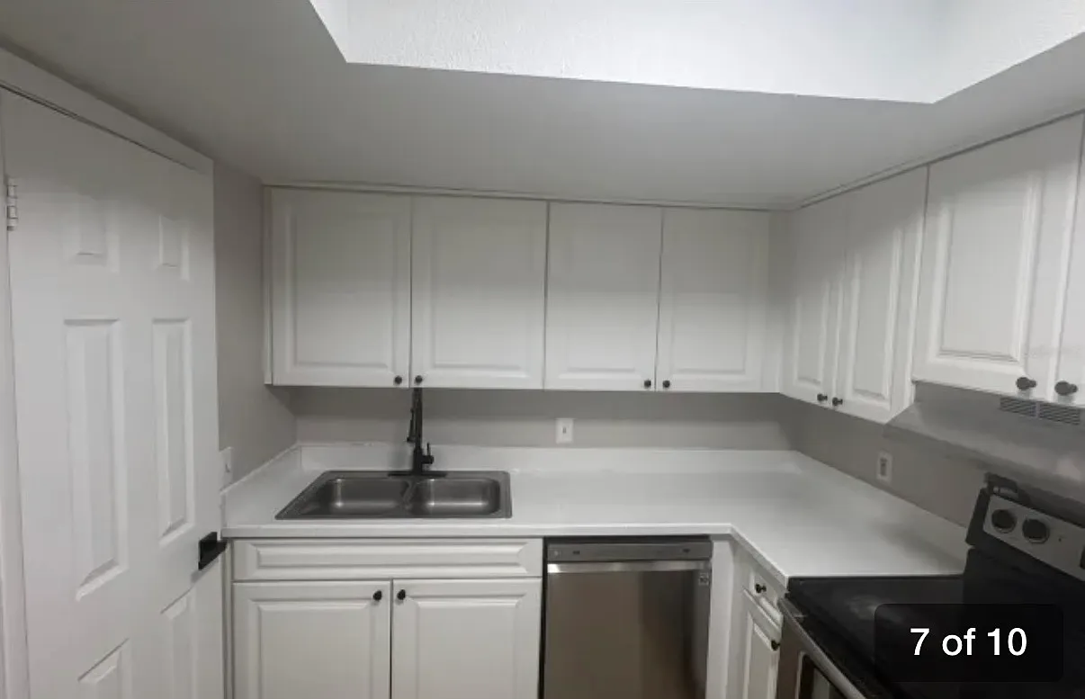 2 bed, 905 sqft, $1,540 — Photo 2