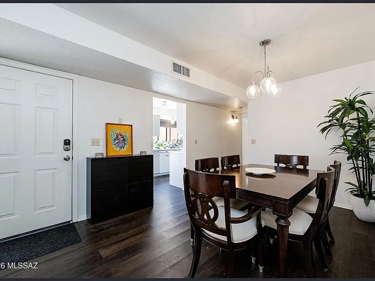 2417 N Palo Hacha Dr — Photo 18