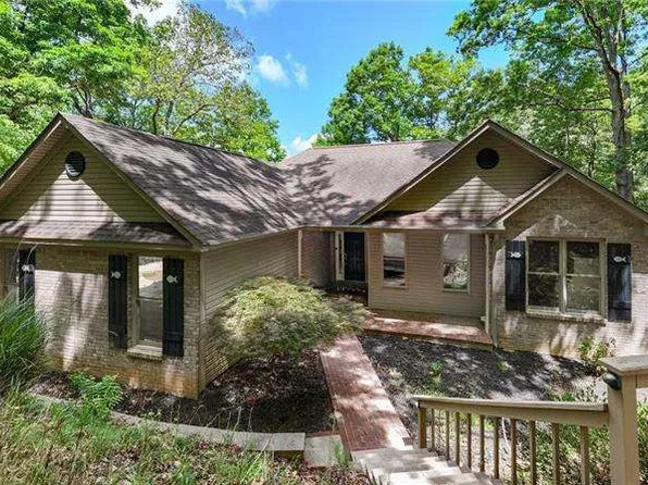 122 Douglas Fir Dr, Waleska, GA 30183