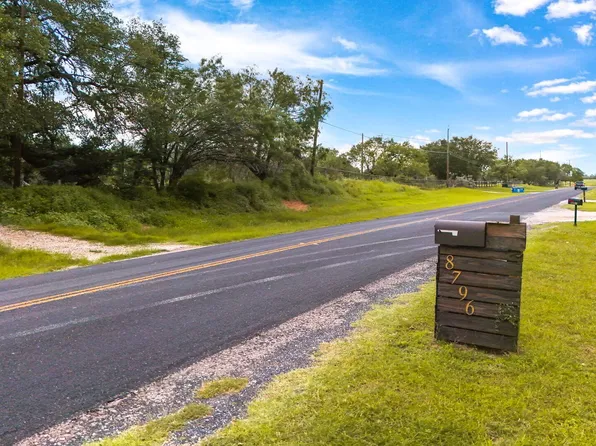 8796 Stuart Rd, San Antonio, TX 78263