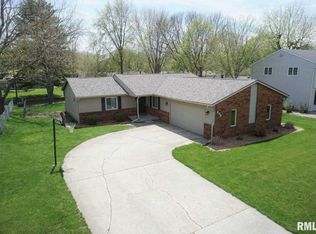 808 Stonehill Dr, Sherman, IL 62684