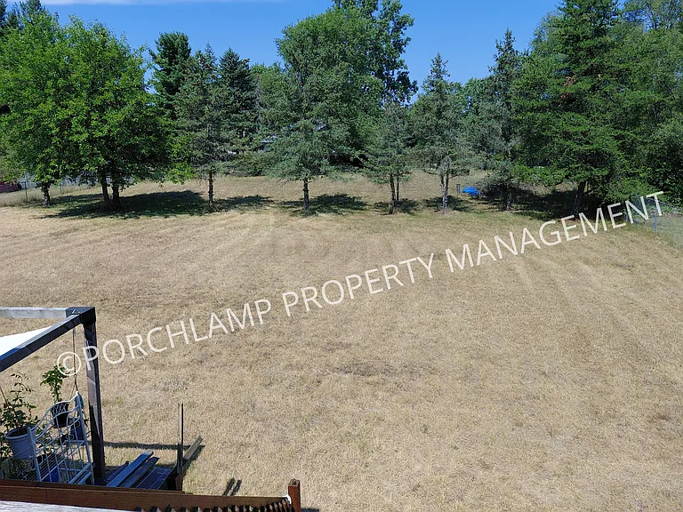 6779 Pleasantview St NE — Photo 26