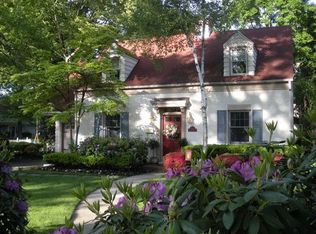 211 Colonial Rdg, Moorestown, NJ 08057