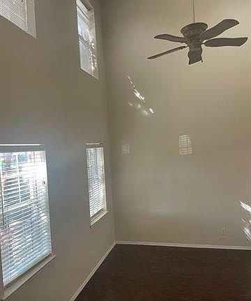 3rd image of 4948 Heather Glen Trl