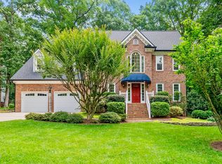 1030 W Sterlington Pl, Apex, NC 27502