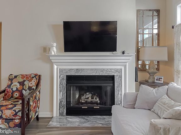4th image of 48135 Livonia Cir