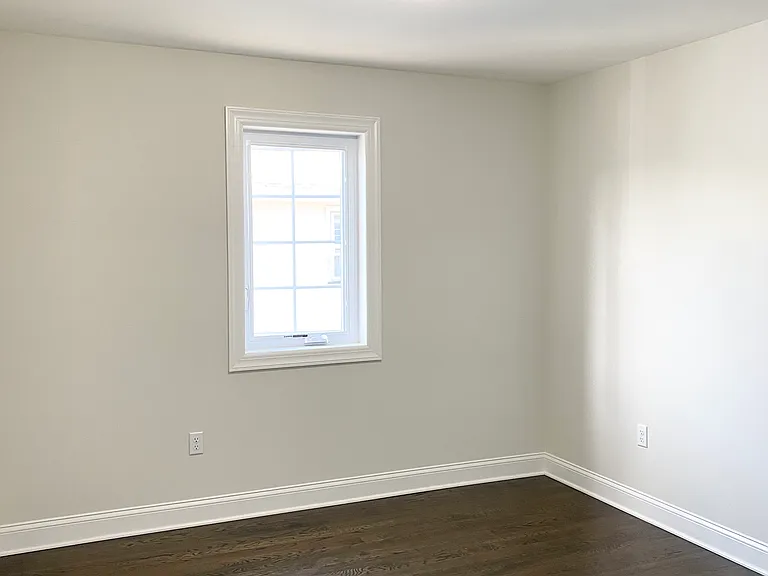 61 Chestnut St #2 — Photo 17