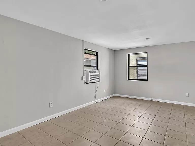 2121 University Blvd S #2121 — Photo 12