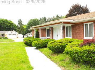 5095 Camborne Ct, Flint, MI 48504