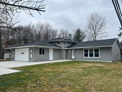 3906 Dover Center Rd, North Olmsted, OH, 44070