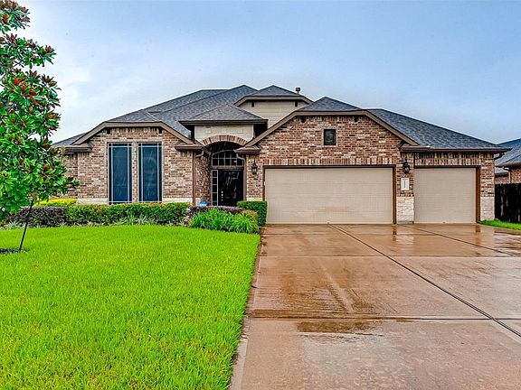 Welcome Home to 1111 Wheatfield Court! Beautiful elevation on a generous waterfront lot located in a culdesac.