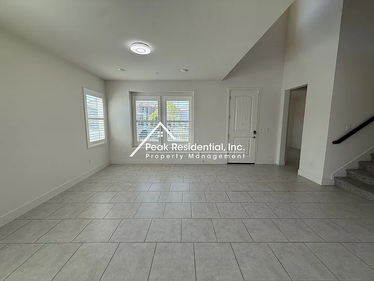 3535 Heron Ct — Photo 4