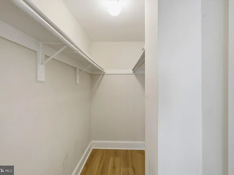 1825 T St NW #401 — Photo 13