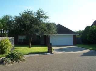 2205 Xenops Ct, McAllen, TX 78504