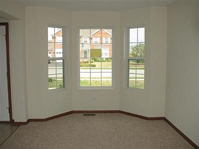 3rd image of 2214 Crescent St