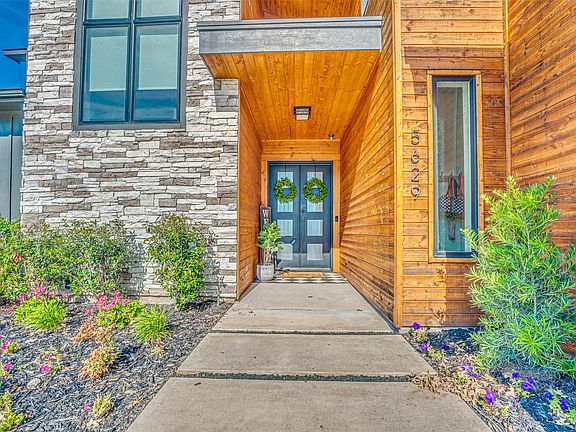 3rd image of 5629 Lakeshore Ct