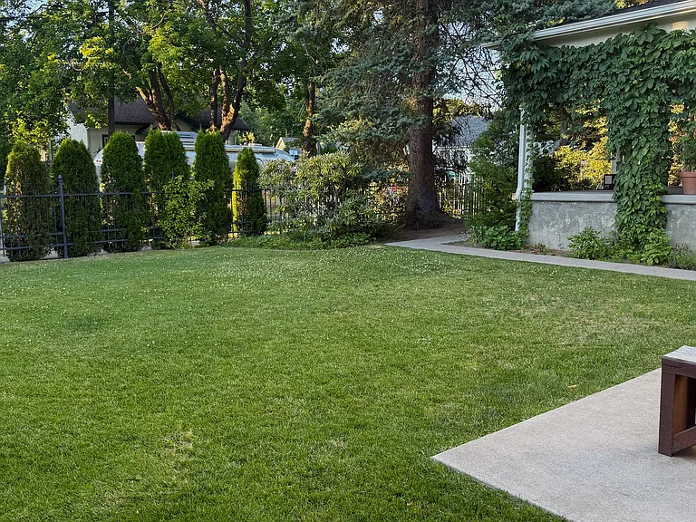 420 E Montana Ave — Photo 11