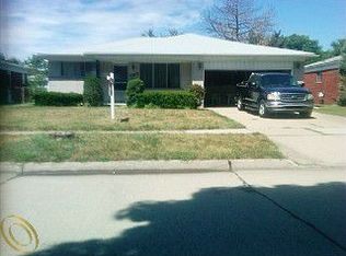 27523 El Capitan Dr, Warren, MI