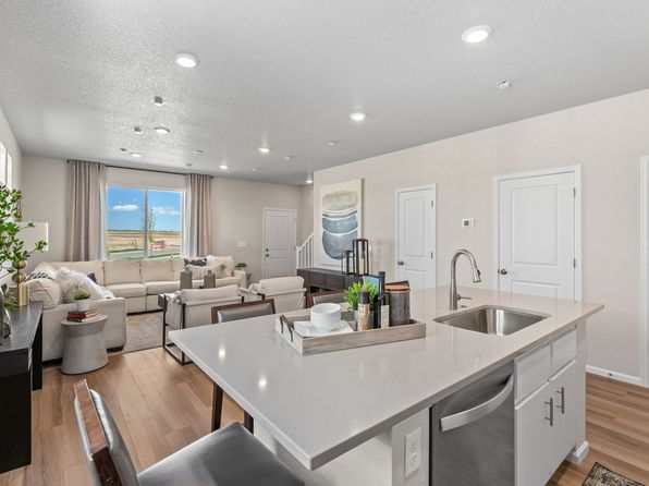 colorado-springs-colorado-447437129 picture