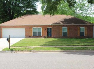 2567 Flowering Tree Dr, Memphis, TN 38134