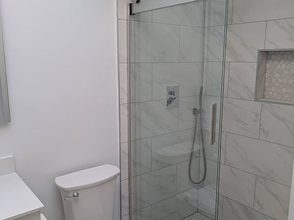 5th image of 7436 Westwood Park Ln