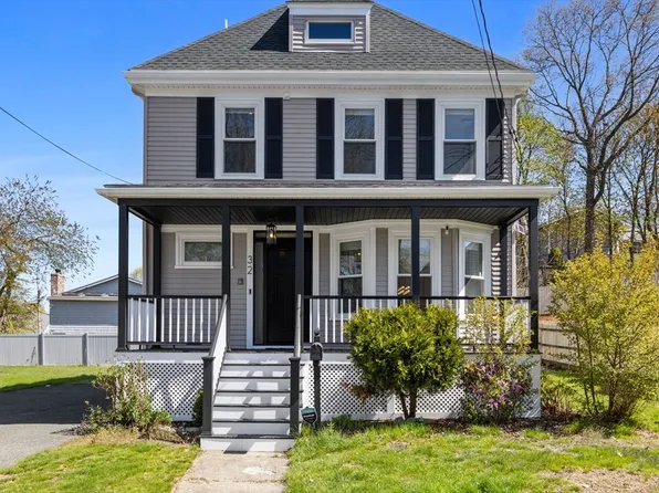 32 Coolidge Ave, Peabody, MA 01960