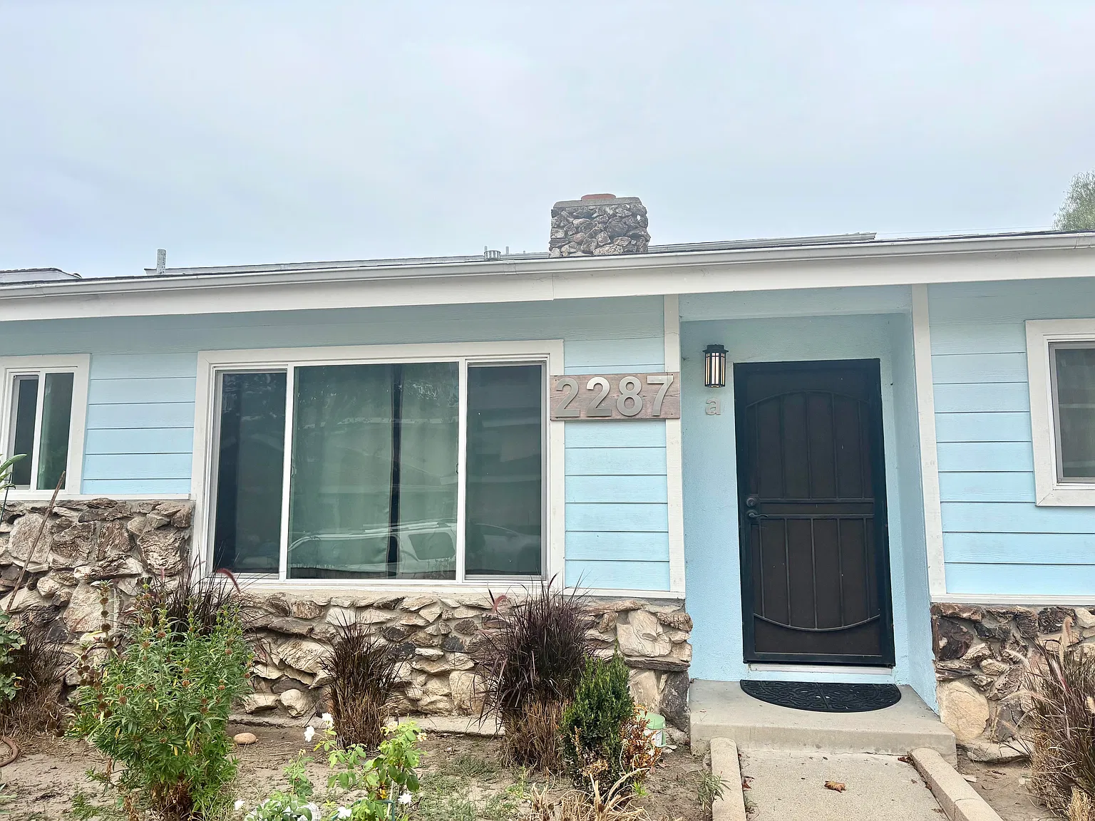 3 bed, 1400 sqft, $1,350 — Photo 1