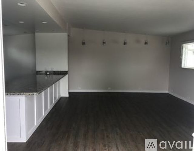 2nd image of 2308 Grant Ave