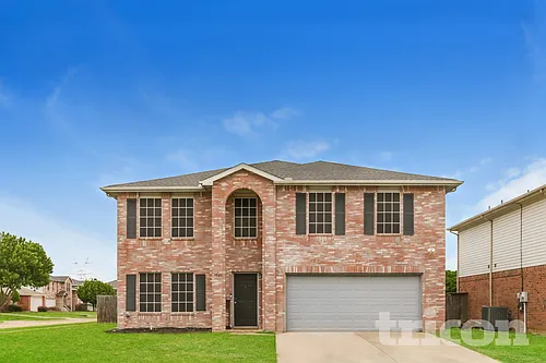 3040 Clemente Dr Photo 1