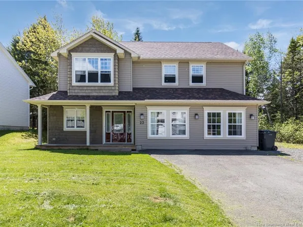 23 Dora Dr, Fredericton, NB E3B 9L3