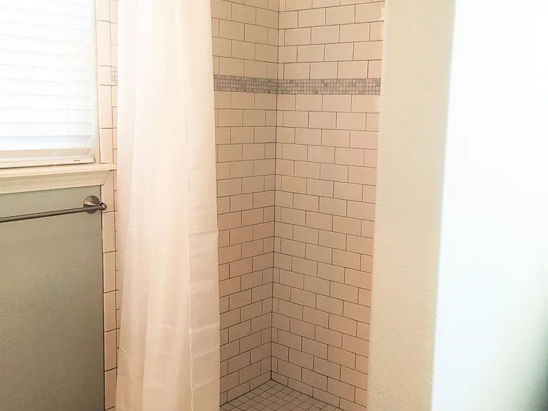 1690 W Neptune St — Photo 18