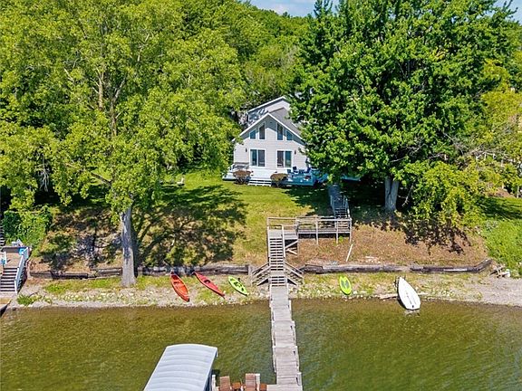 2nd image of 3757 Parker Rd S