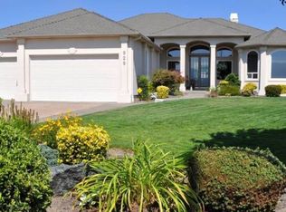 929 Jade Cir, Medford, OR 97504