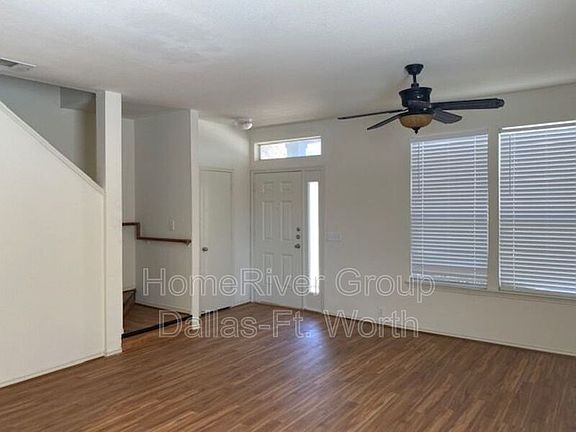 2nd image of 10841 Astor Dr