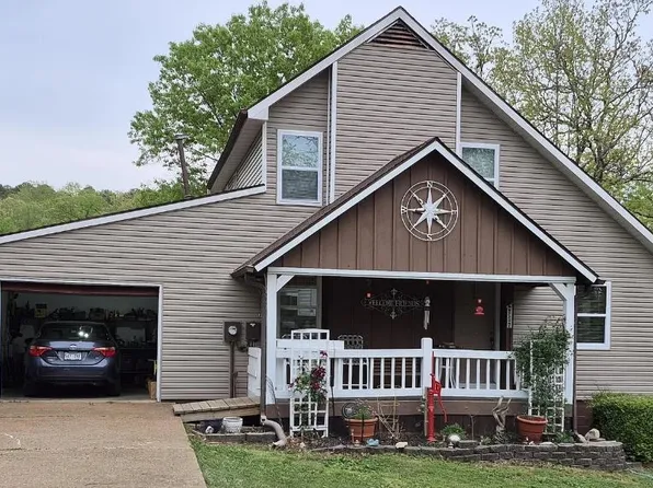 343 S Lacey St, Melbourne, AR 72556